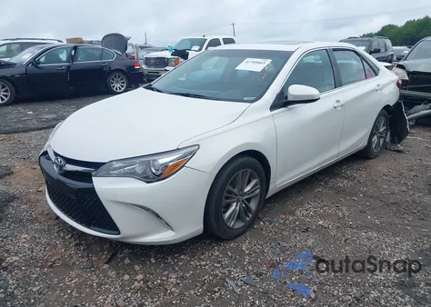 2017 Toyota Camry Le/Xle/Se/Xse z USA, uszkodzony, nr VIN 4T1BF1FK0HU272232